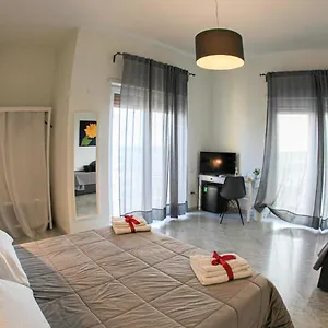 Porto&beverello Guest house